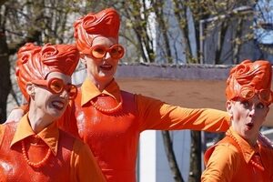 Oranje Boven Steltenact - TopActs.nl - 3